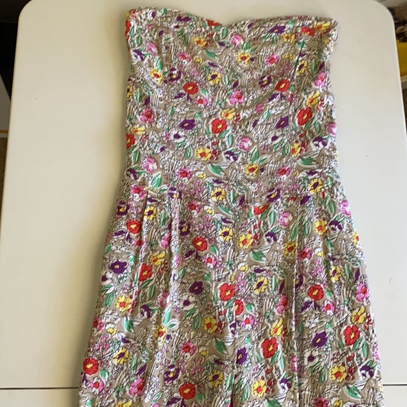 Strapless floral jumpsuit w/ pockets - Picture 2 of 10